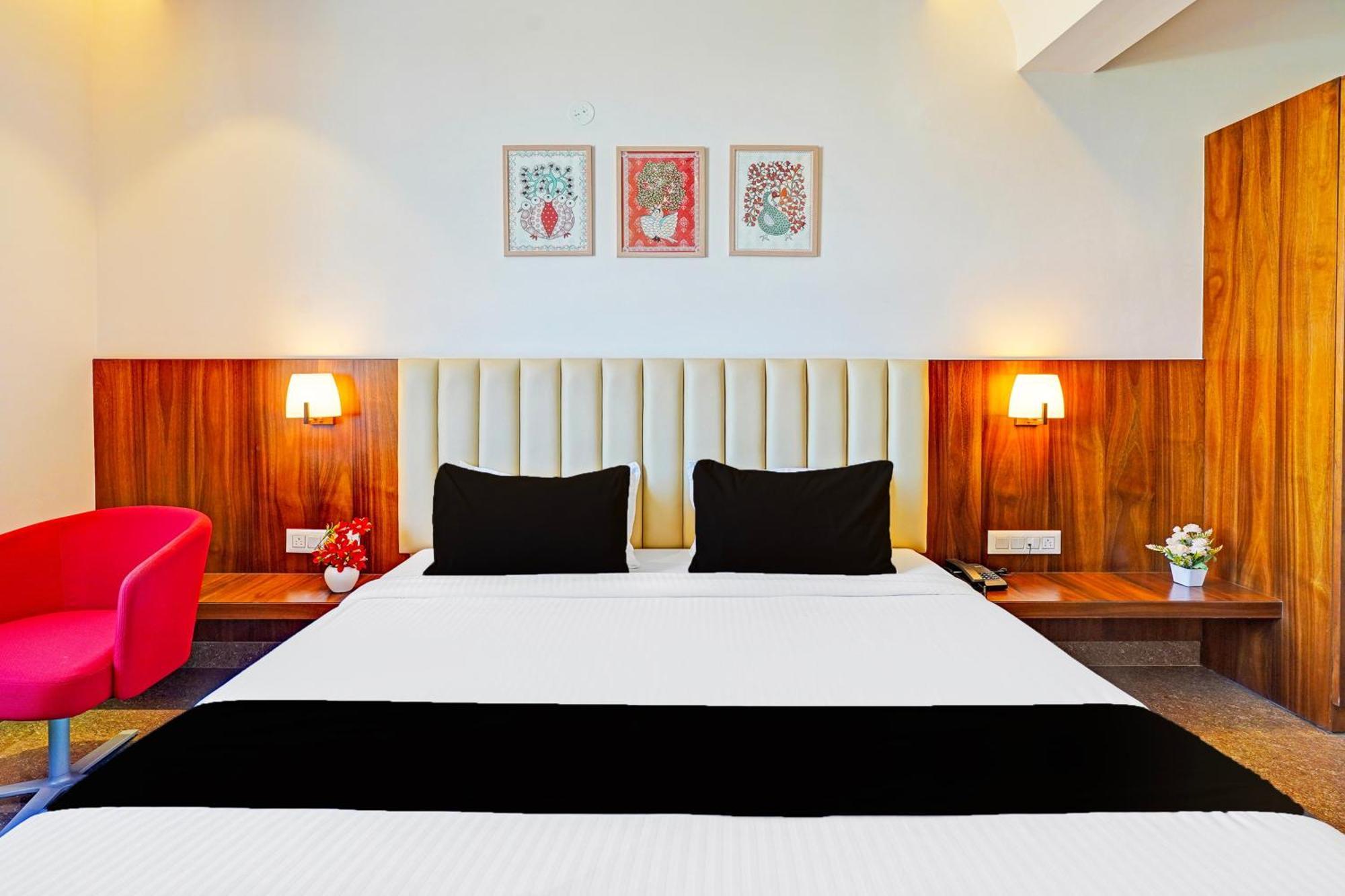 Super Townhouse Oak Electronic City Formerly Hotel Trubell Kammasandra Luaran gambar