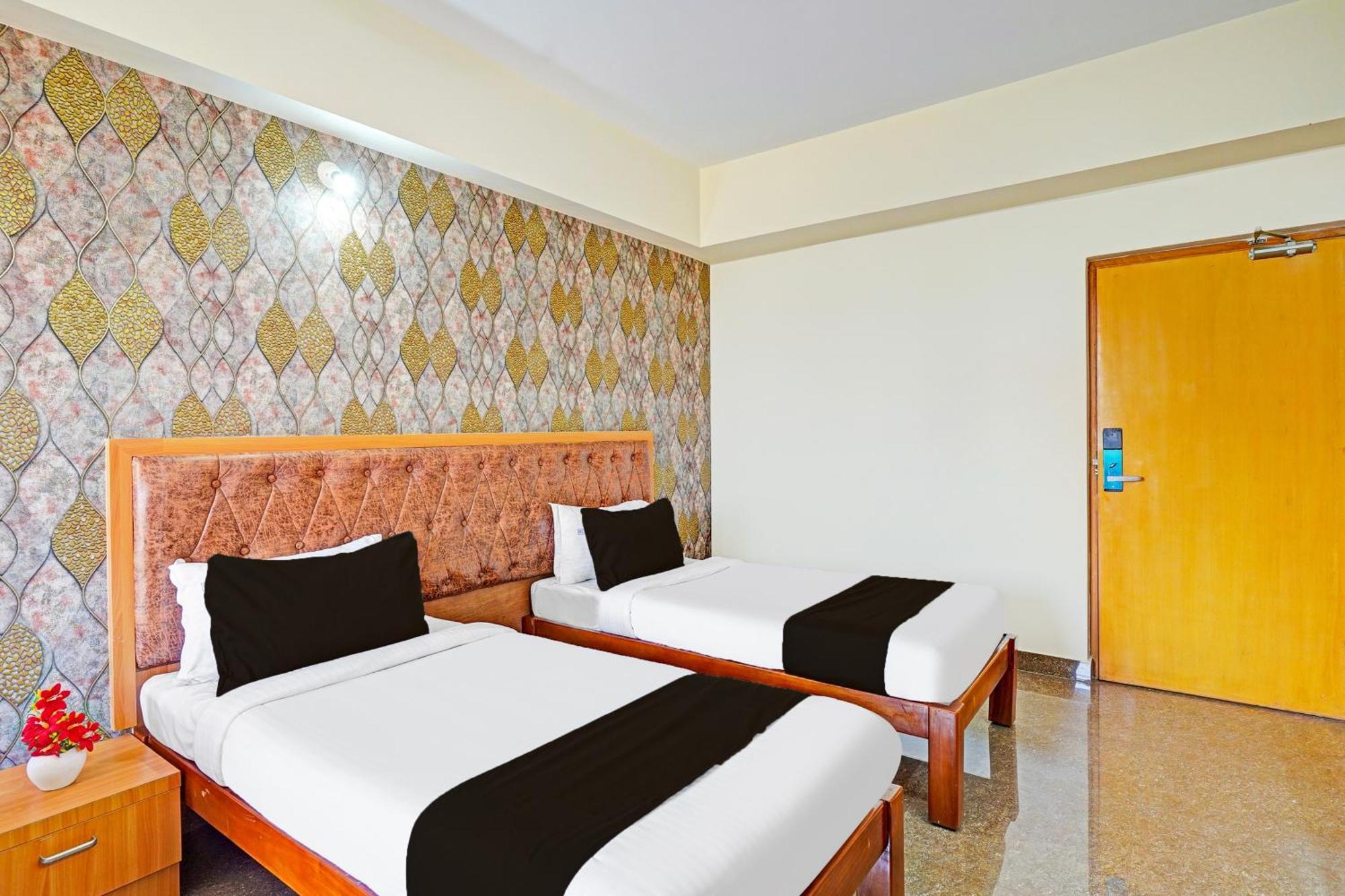 Super Townhouse Oak Electronic City Formerly Hotel Trubell Kammasandra Luaran gambar